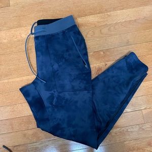 Blue lululemon texture tech pant